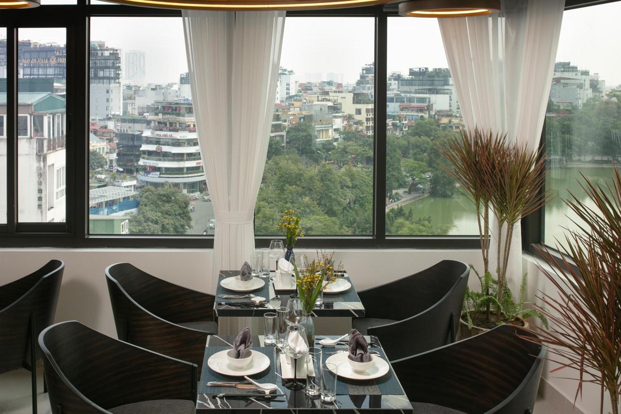 Le Premier Hotel & Rooftop Bar Hanoi Kültér fotó