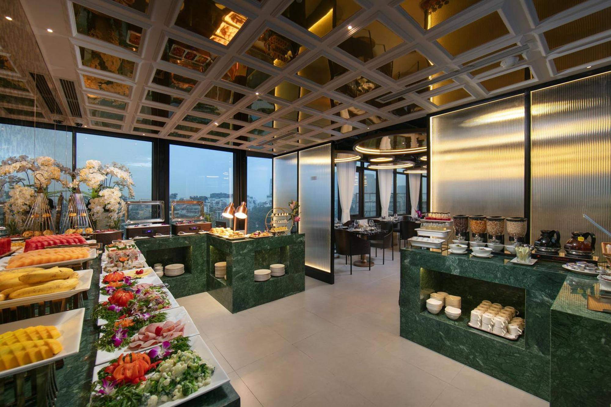 Le Premier Hotel & Rooftop Bar Hanoi Kültér fotó