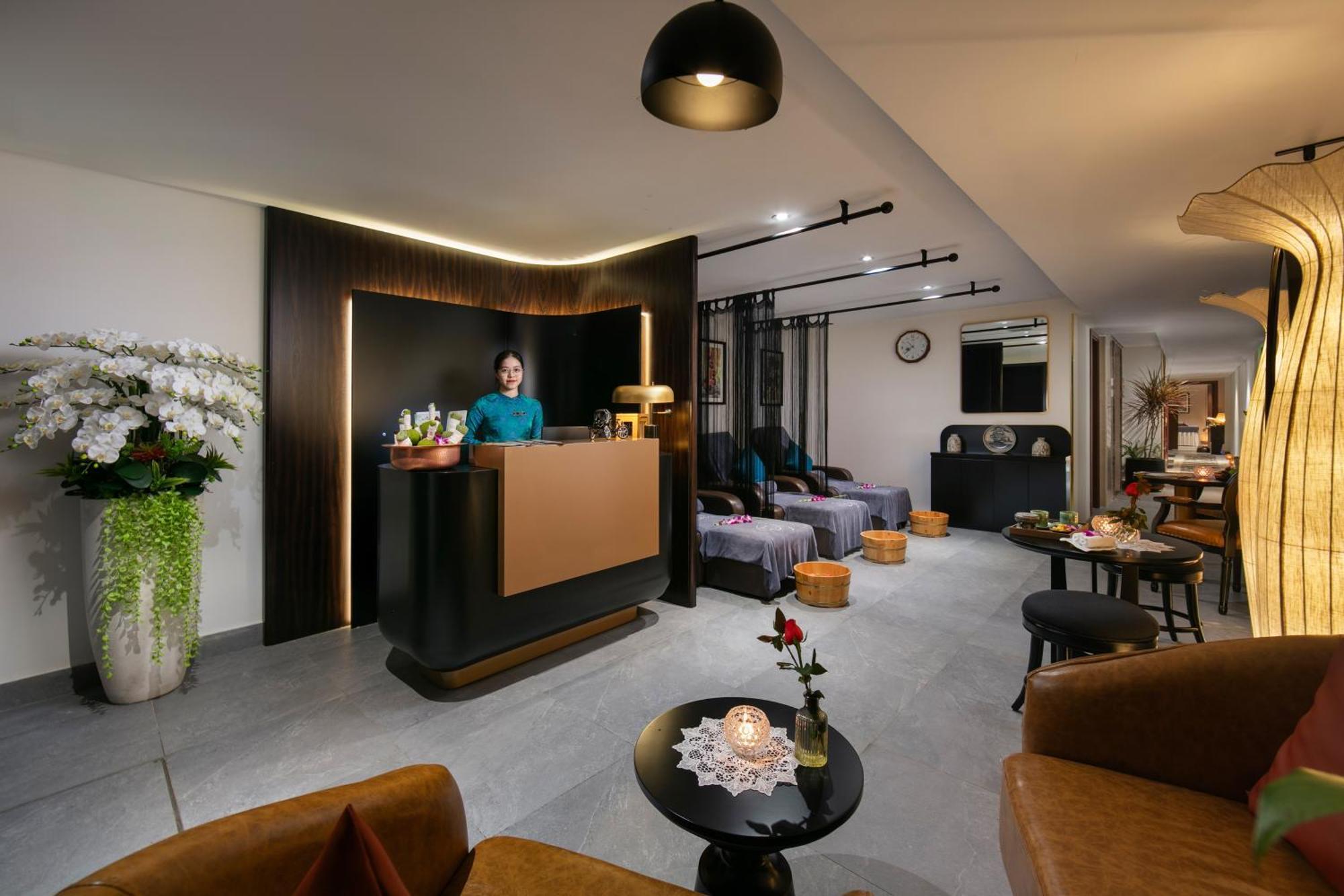 Le Premier Hotel & Rooftop Bar Hanoi Kültér fotó